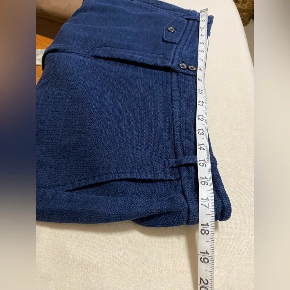 J. Crew Woman’s Blue Textured Crop Pants, Size 14.